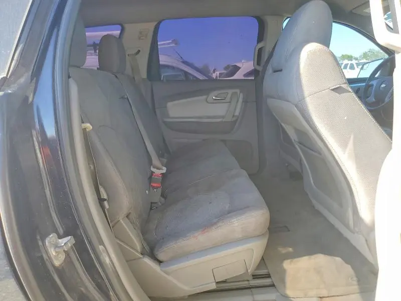 2011 CHEVROLET TRAVERSE LT  