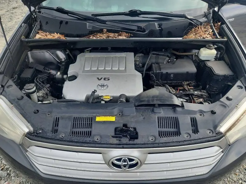 2011 TOYOTA HIGHLANDER LIMITED  