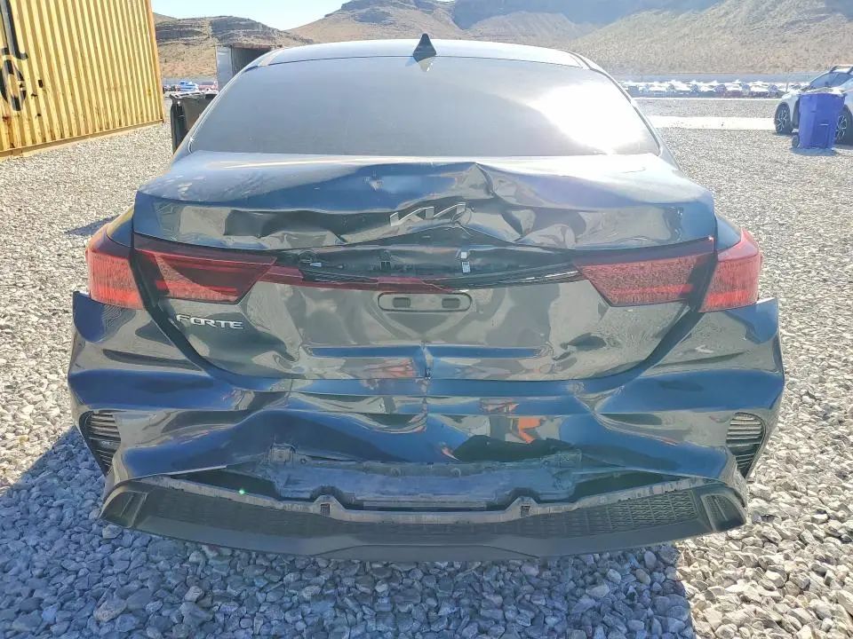 2024 KIA FORTE LXS  