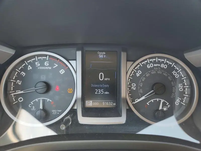 2017 TOYOTA TACOMA SR5 V6  