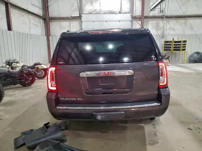 2017 GMC YUKON XL DENALI  