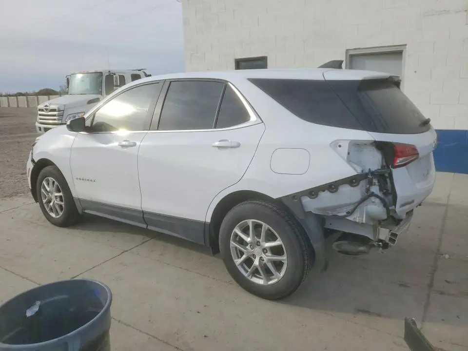 2022 CHEVROLET EQUINOX LT  