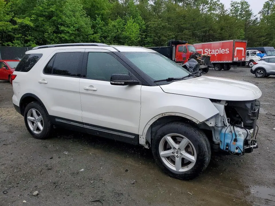 2016 FORD EXPLORER XLT  
