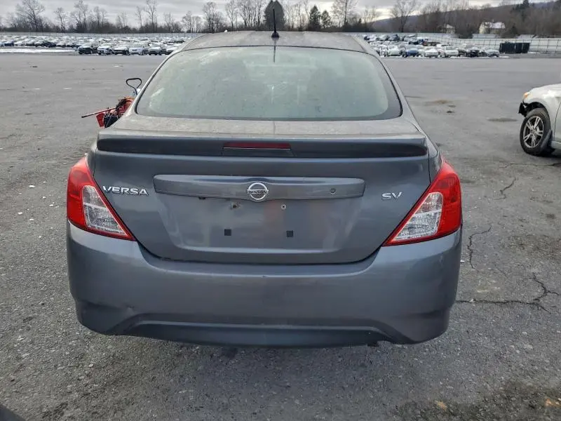 2019 NISSAN VERSA S  