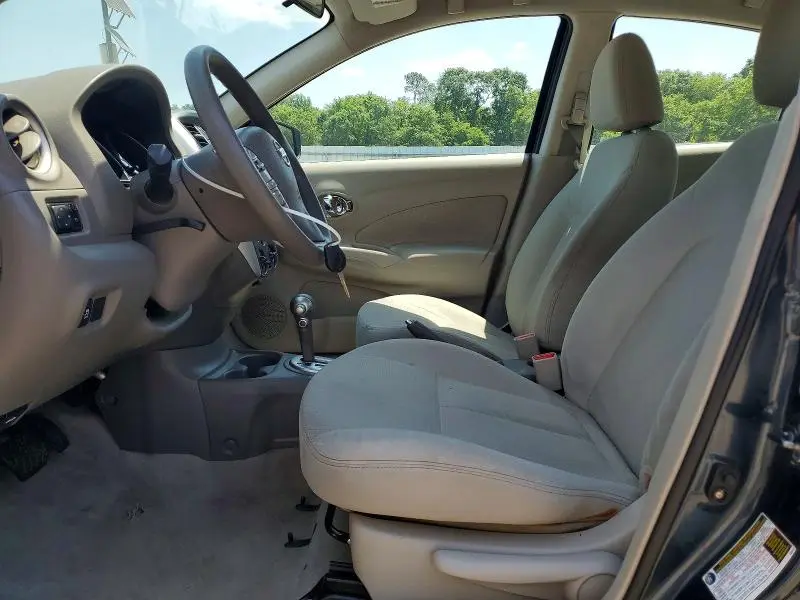 2015 NISSAN VERSA 1.6 SV  