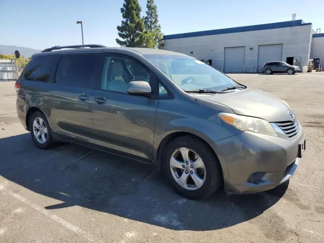 2012 TOYOTA SIENNA LE  
