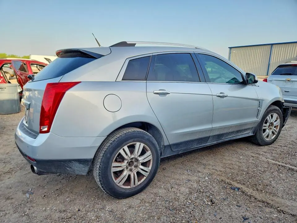 2011 CADILLAC SRX   