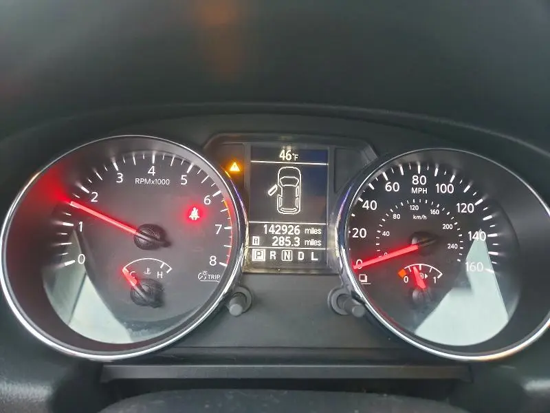 2013 NISSAN ROGUE S  