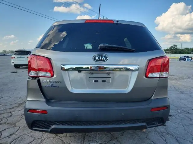 2013 KIA SORENTO LX  