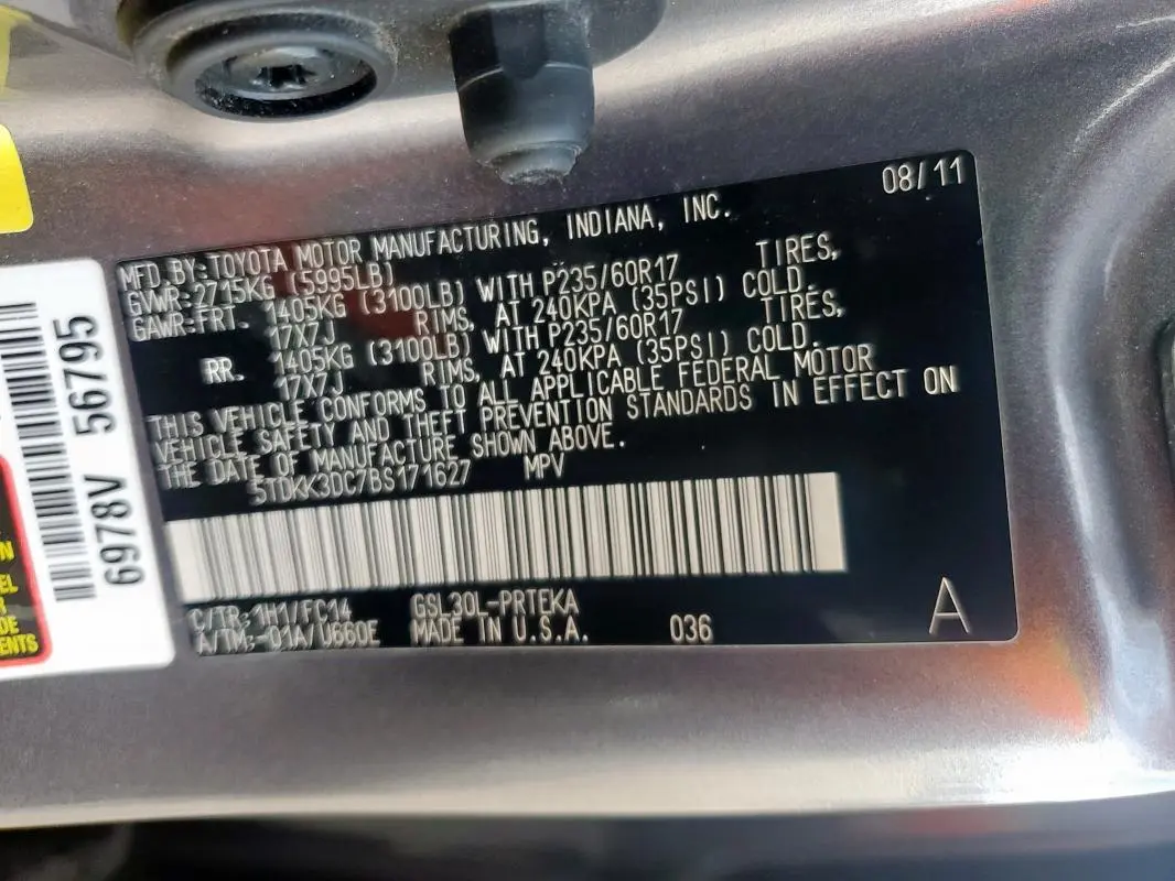 2011 TOYOTA SIENNA LE  