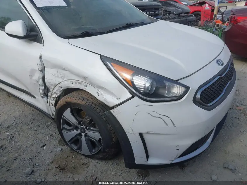 2018 KIA NIRO LX