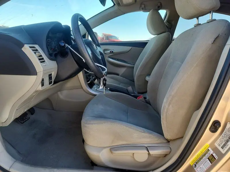 2012 TOYOTA COROLLA LE  