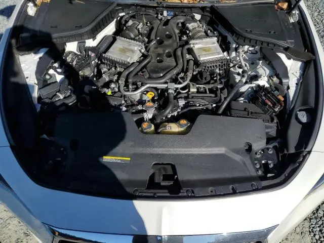 2018 INFINITI Q60 LUXE 300  