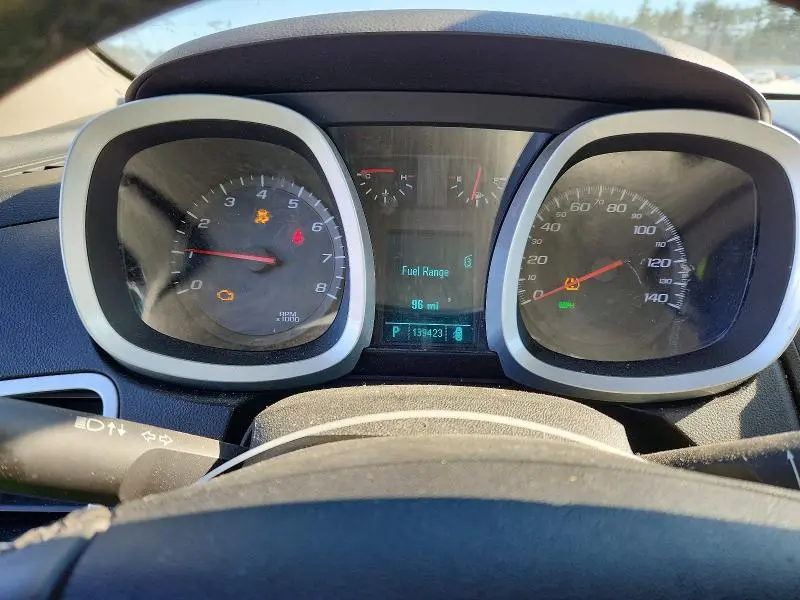 2011 CHEVROLET EQUINOX LT  