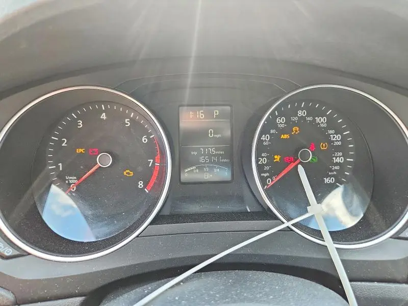 2015 VOLKSWAGEN JETTA BASE  