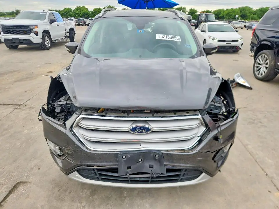 2019 FORD ESCAPE TITANIUM  