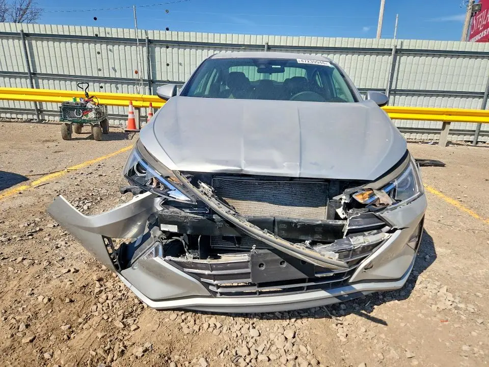 2019 HYUNDAI ELANTRA SEL  