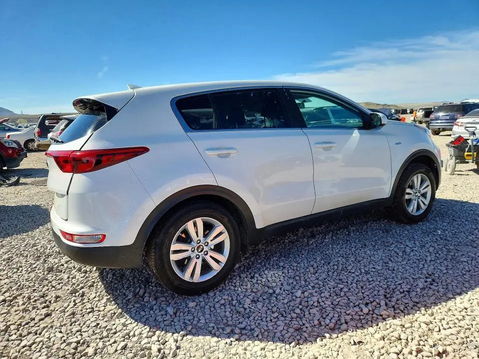 2017 KIA SPORTAGE LX  