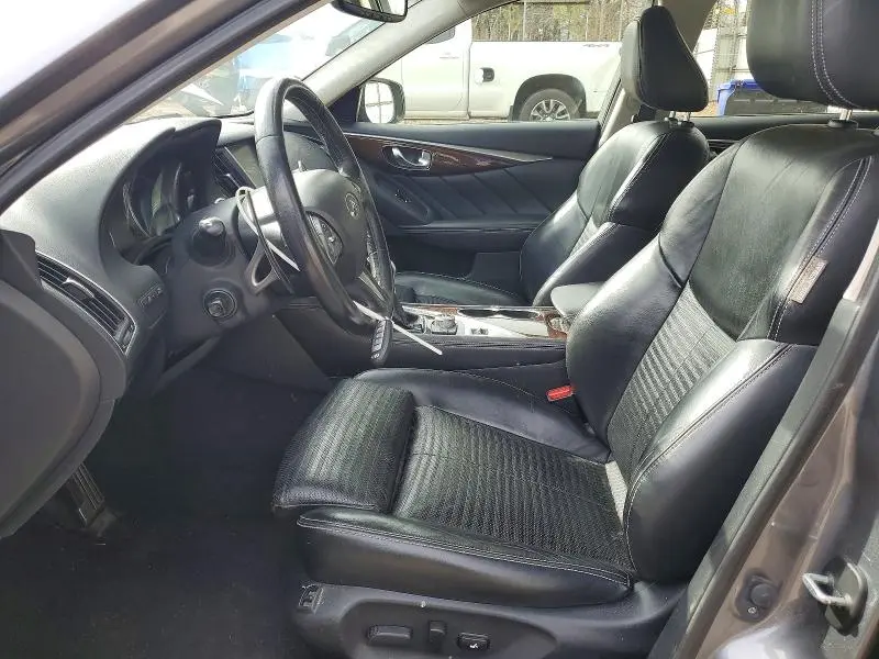 2016 INFINITI Q50   