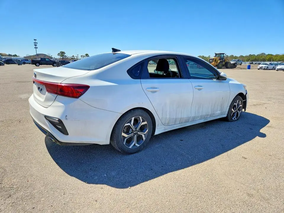 2019 KIA FORTE LXS  