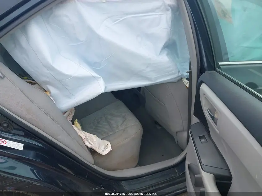 2016 TOYOTA CAMRY LE