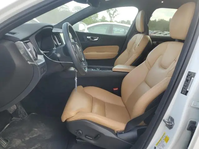 2019 VOLVO XC60 T5  