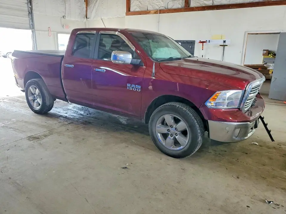 2018 RAM 1500 SLT  