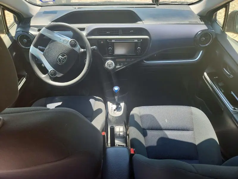 2016 TOYOTA PRIUS C TWO  