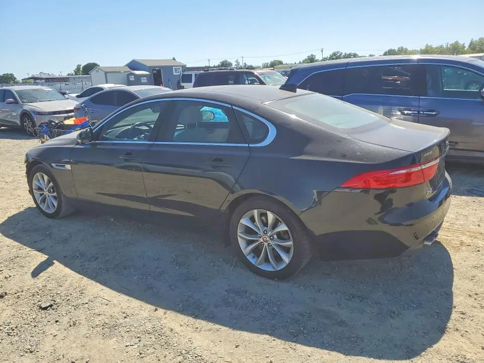2017 JAGUAR XF PREMIUM  