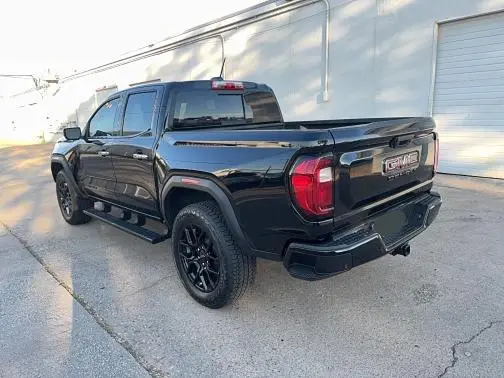 2024 GMC CANYON DENALI  