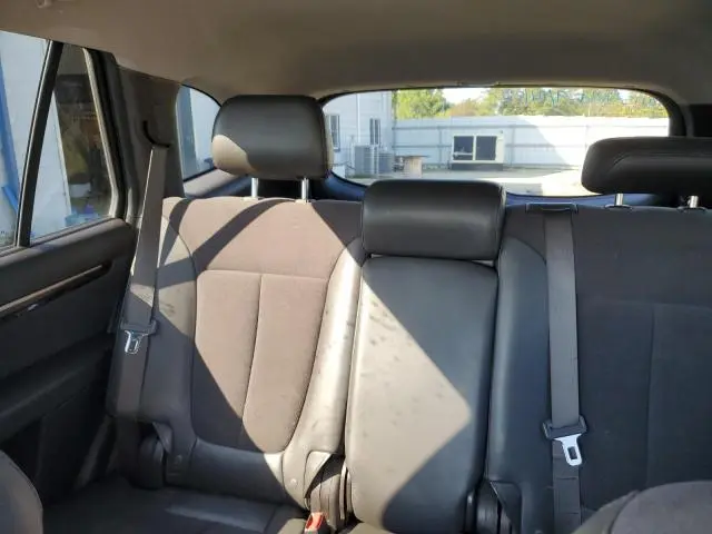 2010 HYUNDAI SANTA FE SE  