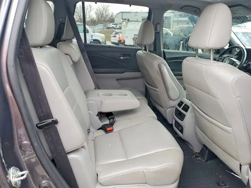 2016 HONDA PILOT TOURING  