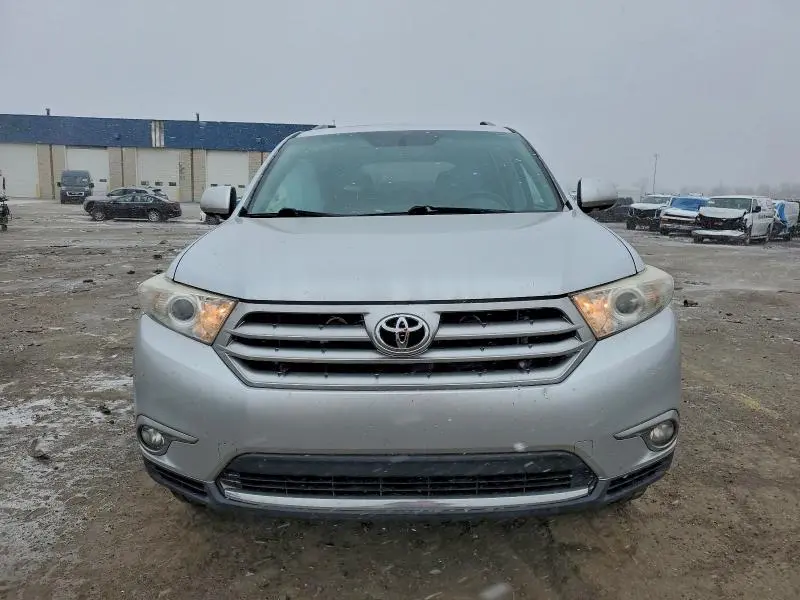 2013 TOYOTA HIGHLANDER LIMITED  