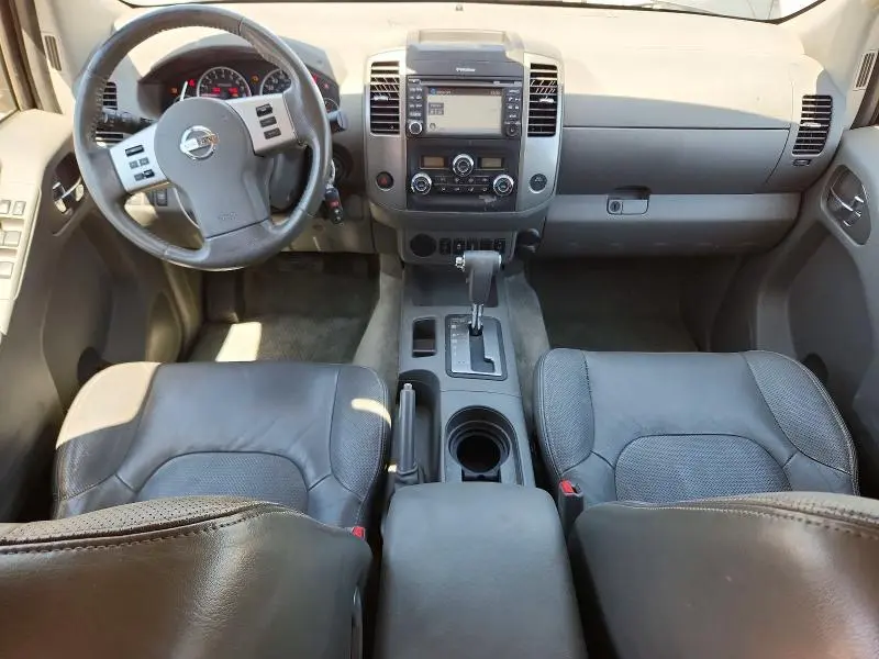 2016 NISSAN FRONTIER SL  