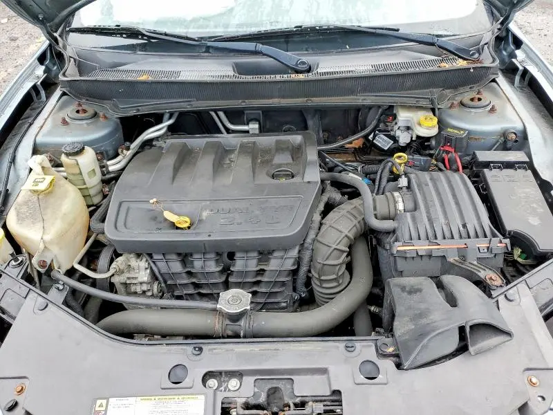 2010 CHRYSLER SEBRING LIMITED  