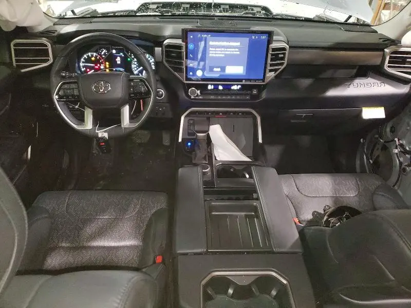 2023 TOYOTA TUNDRA SR5  