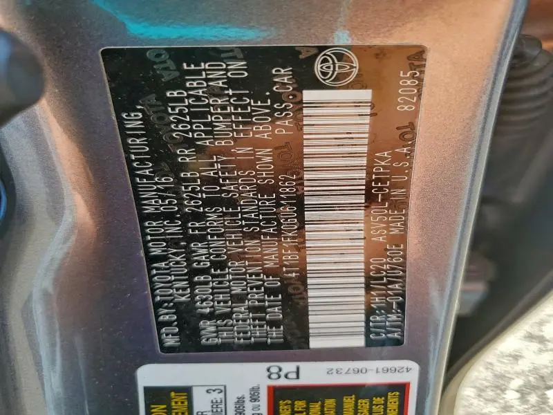 2016 TOYOTA CAMRY LE  