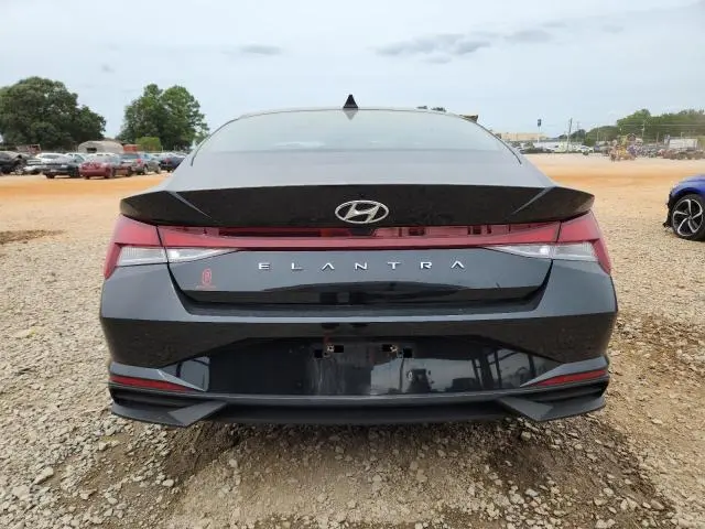 2023 HYUNDAI ELANTRA SE