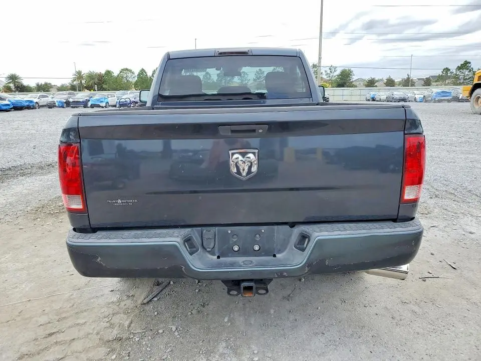 2013 RAM 1500 ST  