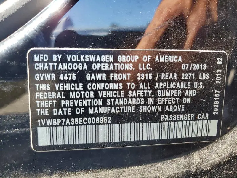 2014 VOLKSWAGEN PASSAT SE  