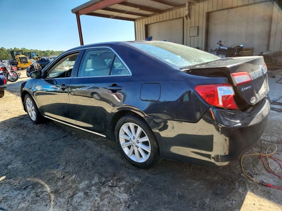2012 TOYOTA CAMRY XLE V6  