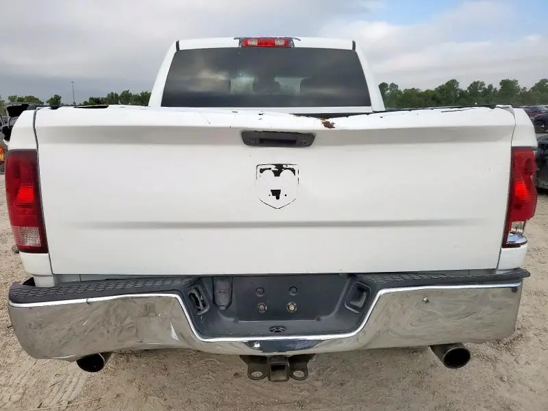 2016 RAM 1500 ST  
