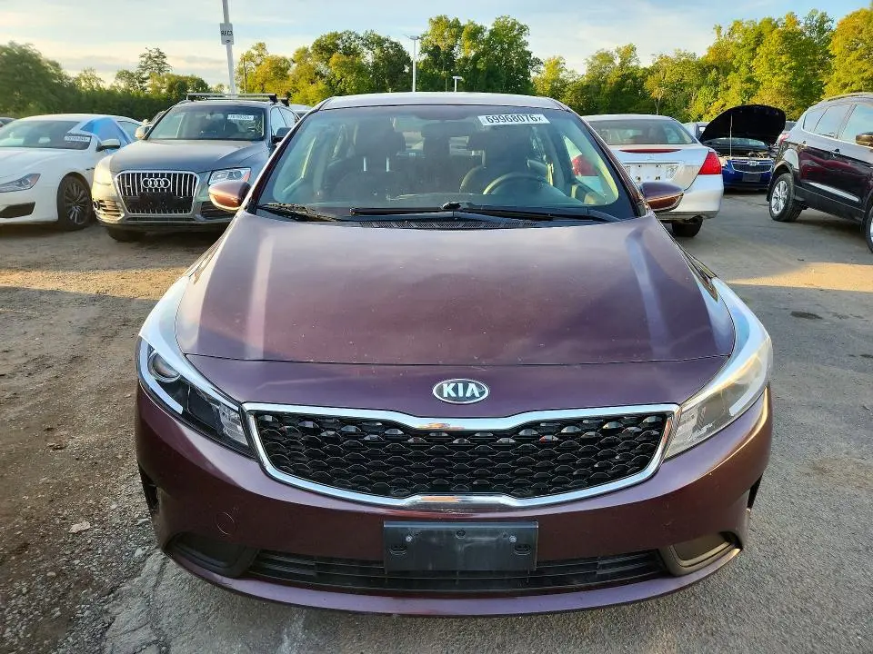 2017 KIA FORTE LX  
