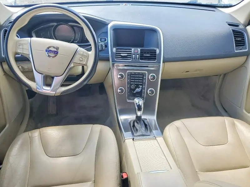 2016 VOLVO XC60 T5 PREMIER  
