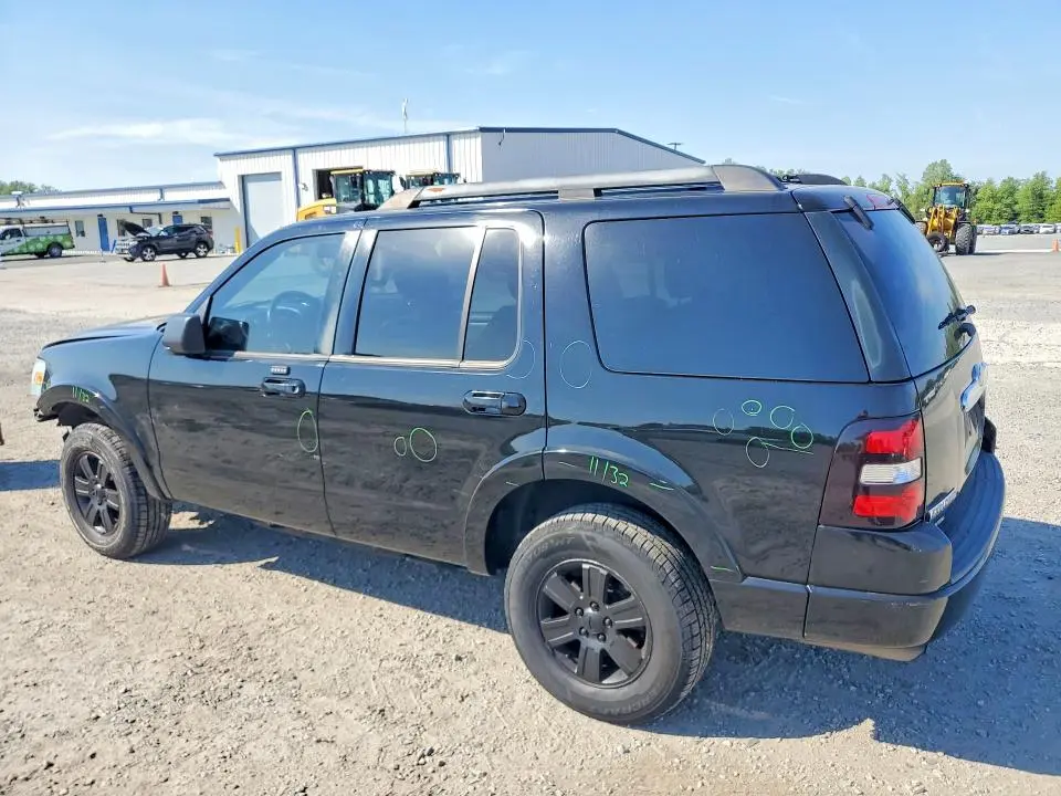 2010 FORD EXPLORER XLT  