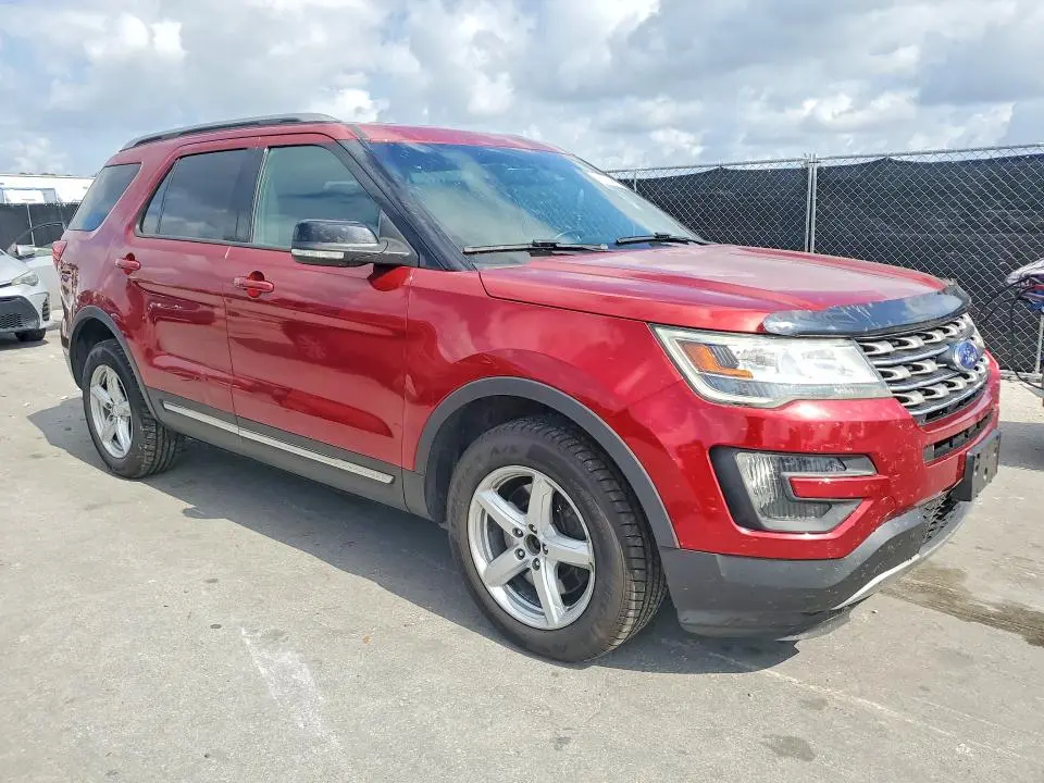 2016 FORD EXPLORER XLT  