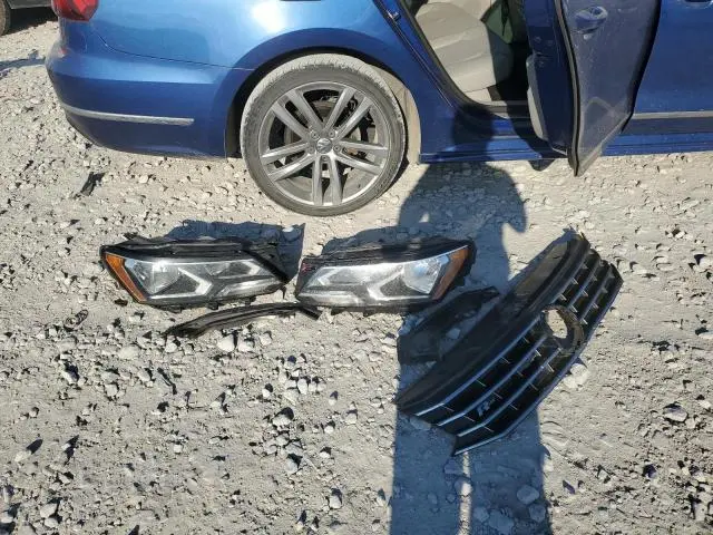 2017 VOLKSWAGEN PASSAT R-LINE  