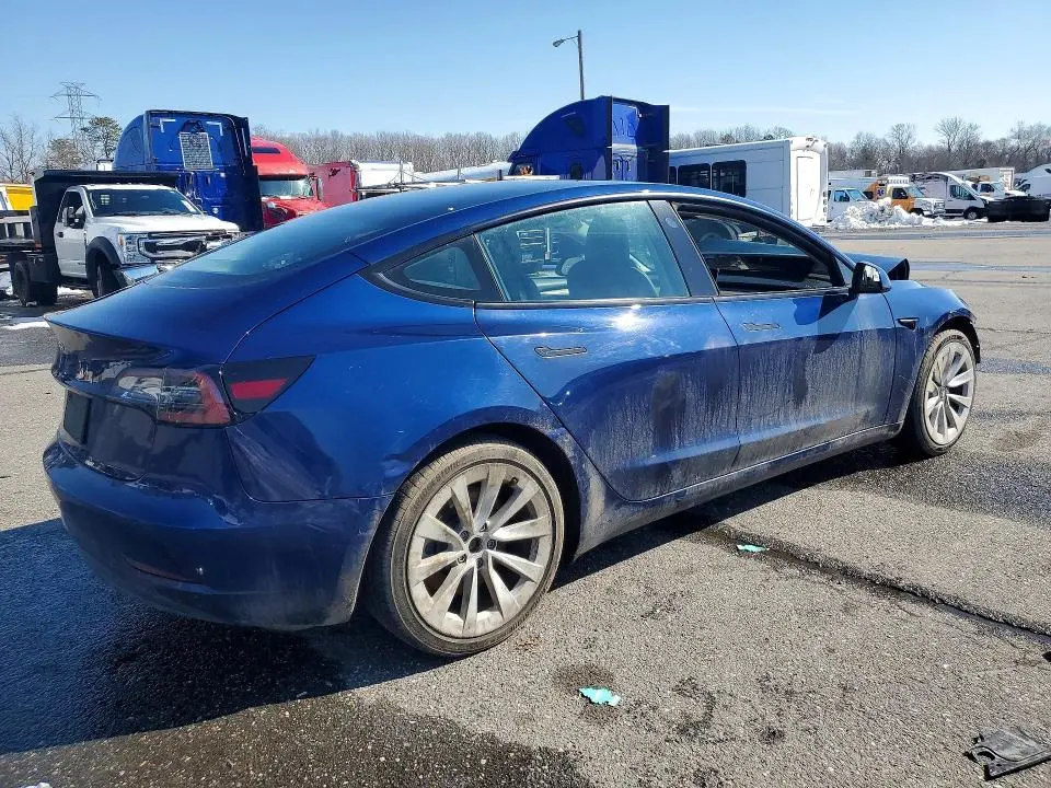 2022 TESLA MODEL 3   