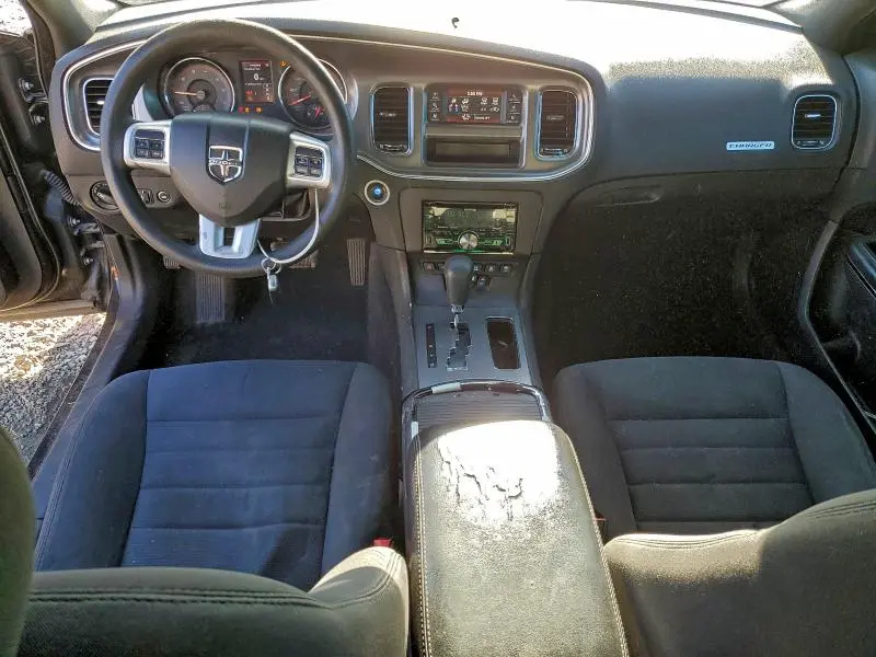 2012 DODGE CHARGER SE  