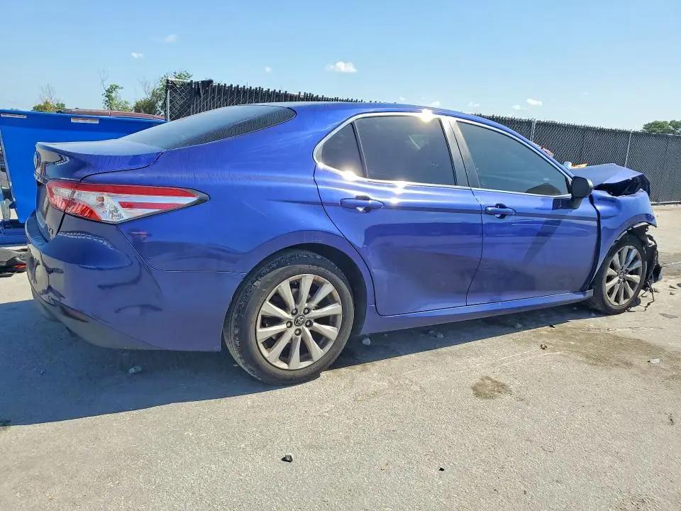 2018 TOYOTA CAMRY LE  